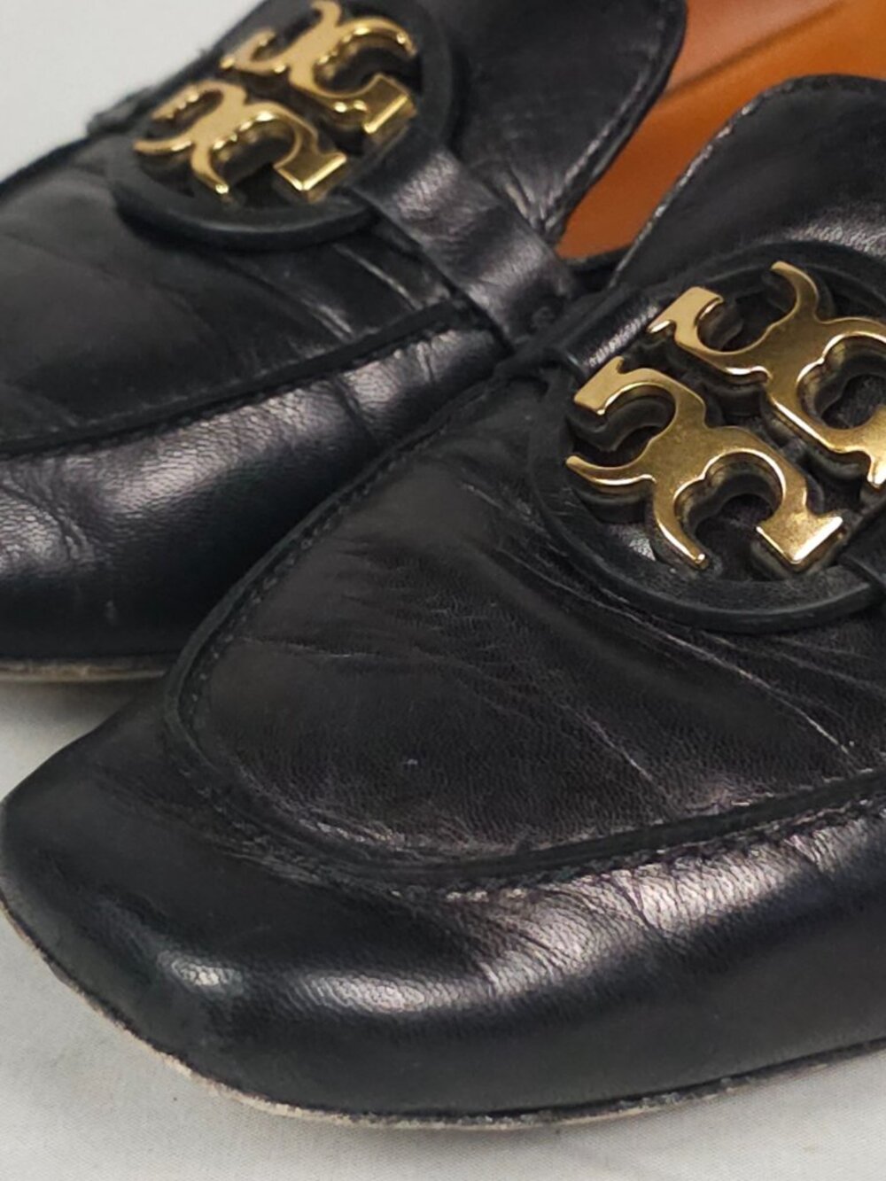 Tory Burch Loafers Women 8 Black Leather Gold Medallion Slip-On Medal Miller - Picture 7 of 15